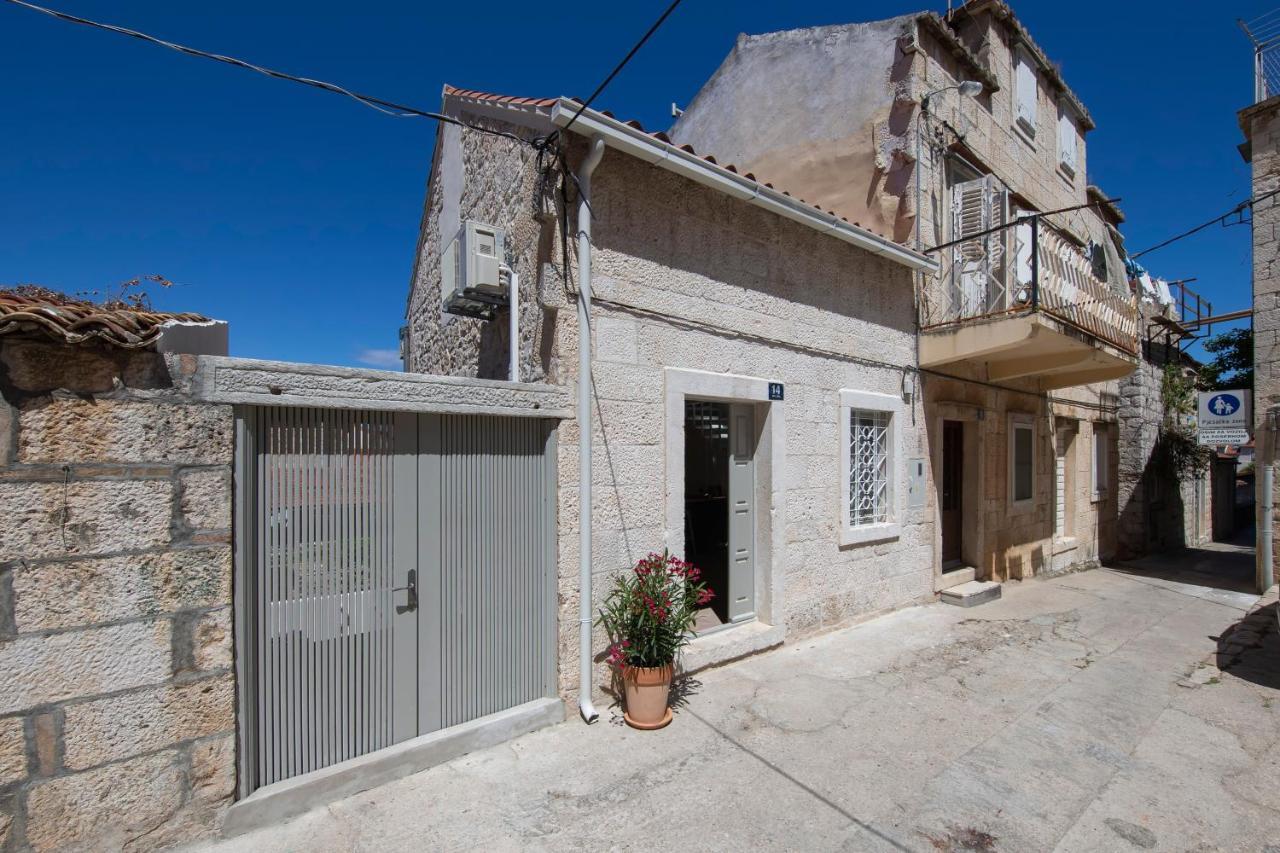Studio Apartment Vicencina Vis Kültér fotó